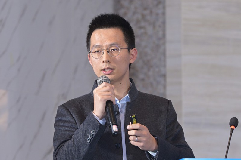 上海良信電器股份有限公司新能源解決方案總監(jiān)趙曉明發(fā)表《風(fēng)電行業(yè)低壓保護痛點及解決方案》演講